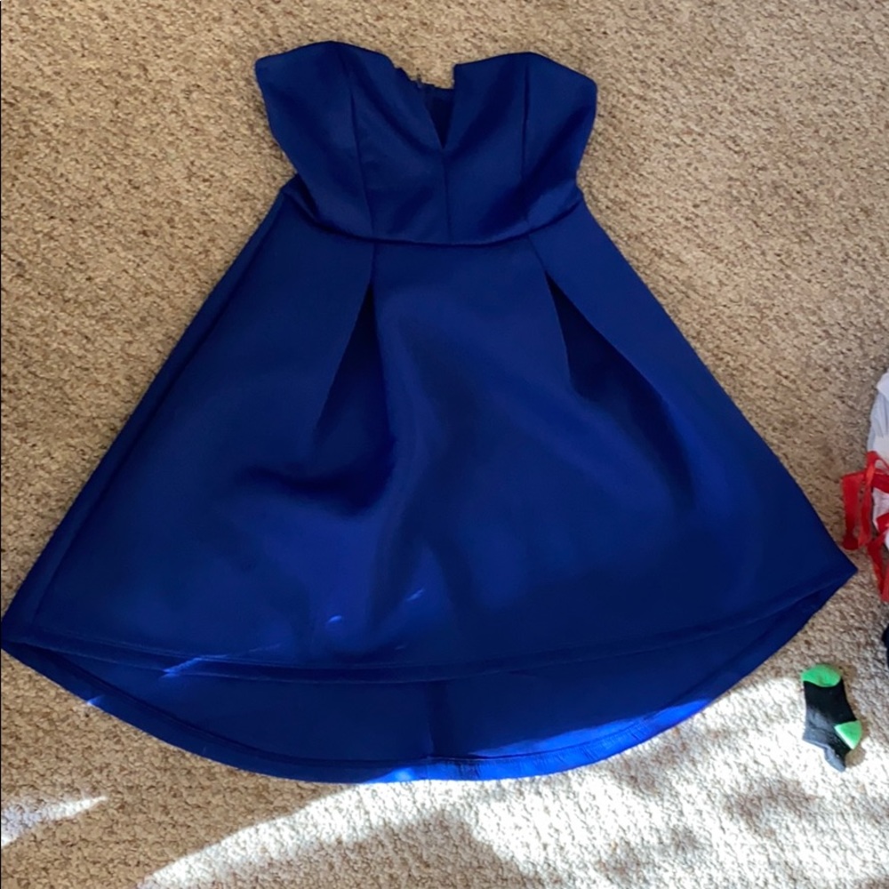 blue dress
